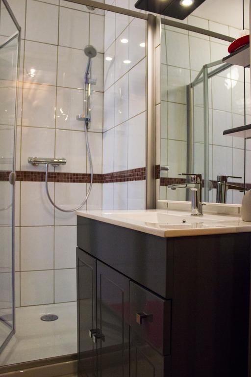 Aux Ronzieres Bed & Breakfast Pouilly-sous-Charlieu Dış mekan fotoğraf