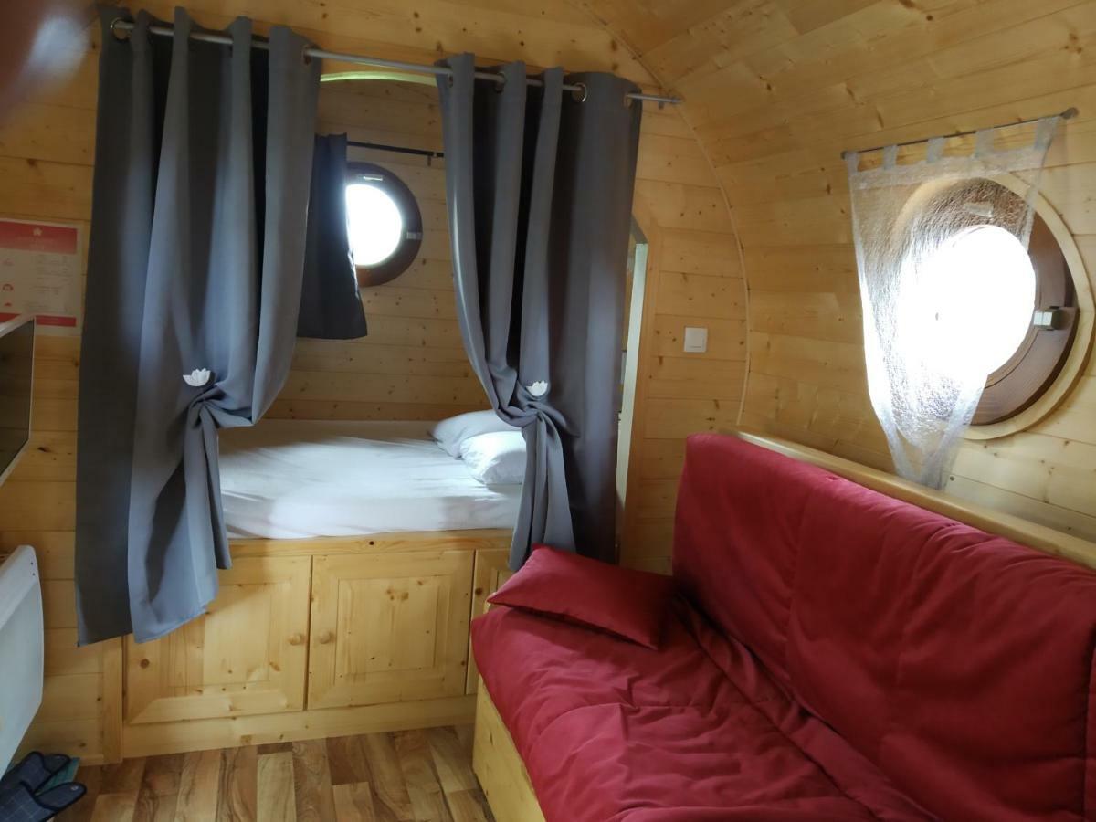 Aux Ronzieres Bed & Breakfast Pouilly-sous-Charlieu Dış mekan fotoğraf